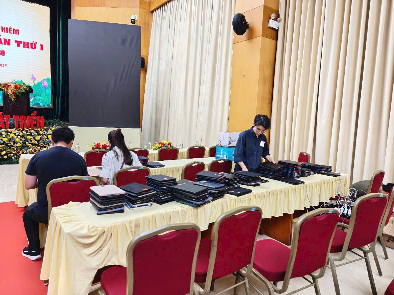 Cho thuê Ipad Hoàn Kiếm